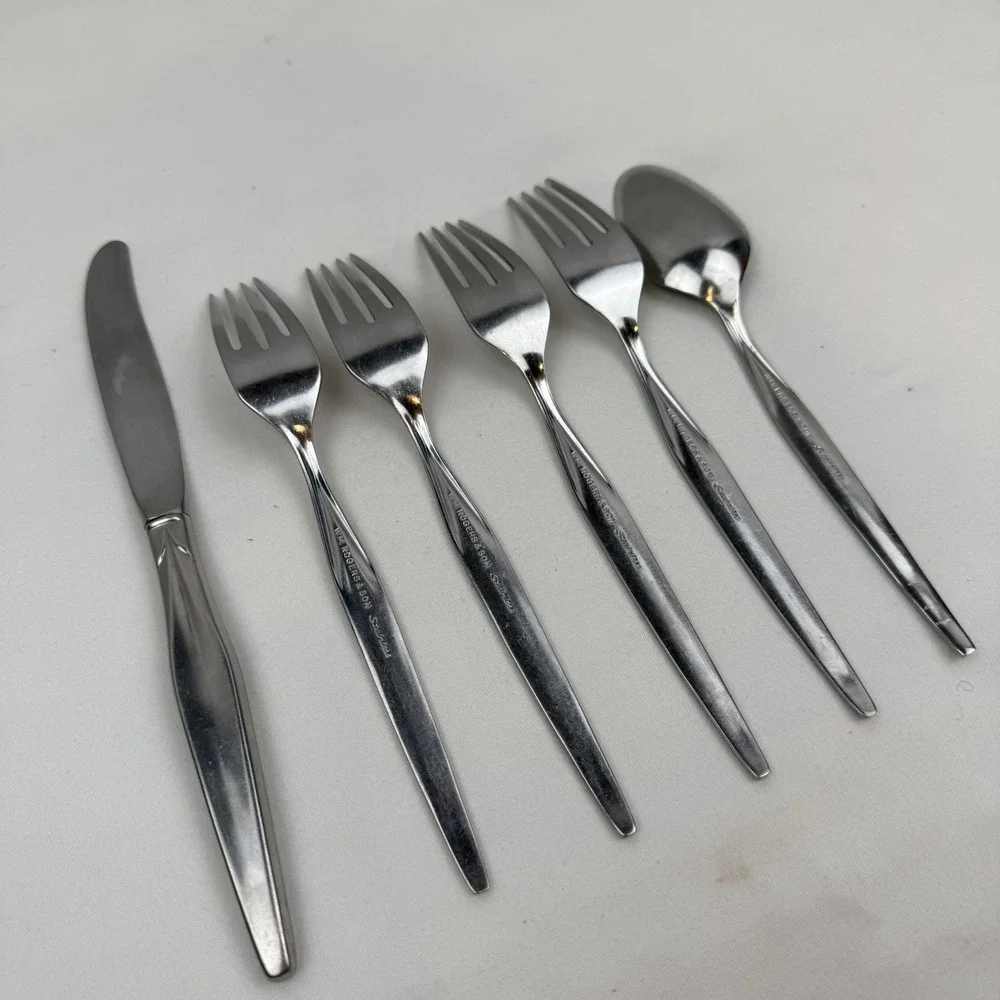 Wm Rogers & Son Stainless Flatware Exquisite Pattern MCM 6 Piece Lot